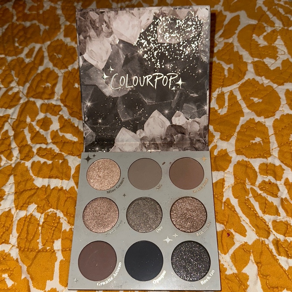 Colourpop Of Quartz Palette